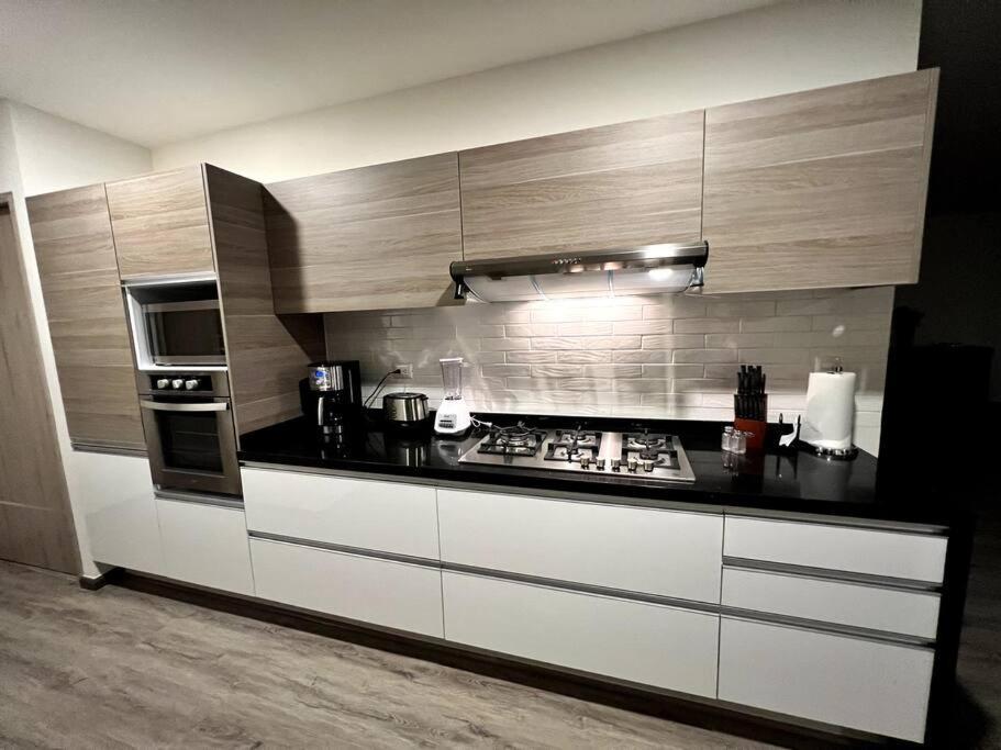 Luxury 3Br Apartment W Pool, Spa & Stunning Views Puebla Buitenkant foto