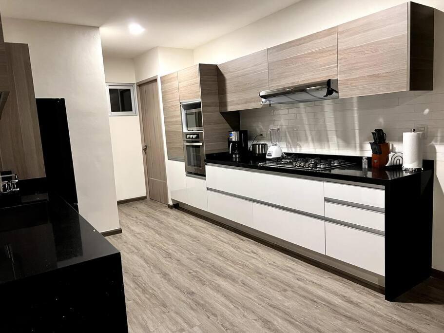 Luxury 3Br Apartment W Pool, Spa & Stunning Views Puebla Buitenkant foto